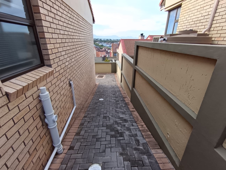3 Bedroom Property for Sale in Seemeeu Park Western Cape